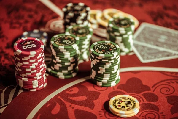 jayabola login platform interface showing football betting, live-dealer tables, and slot games